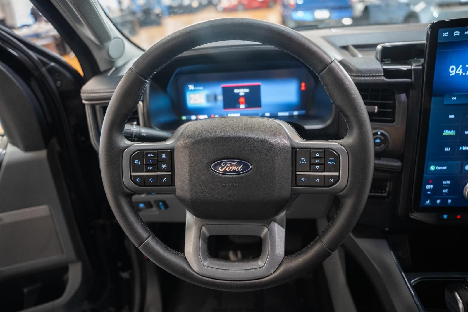 Used 2025 Ford F150 Lightning Flash AWD/4WD image 33