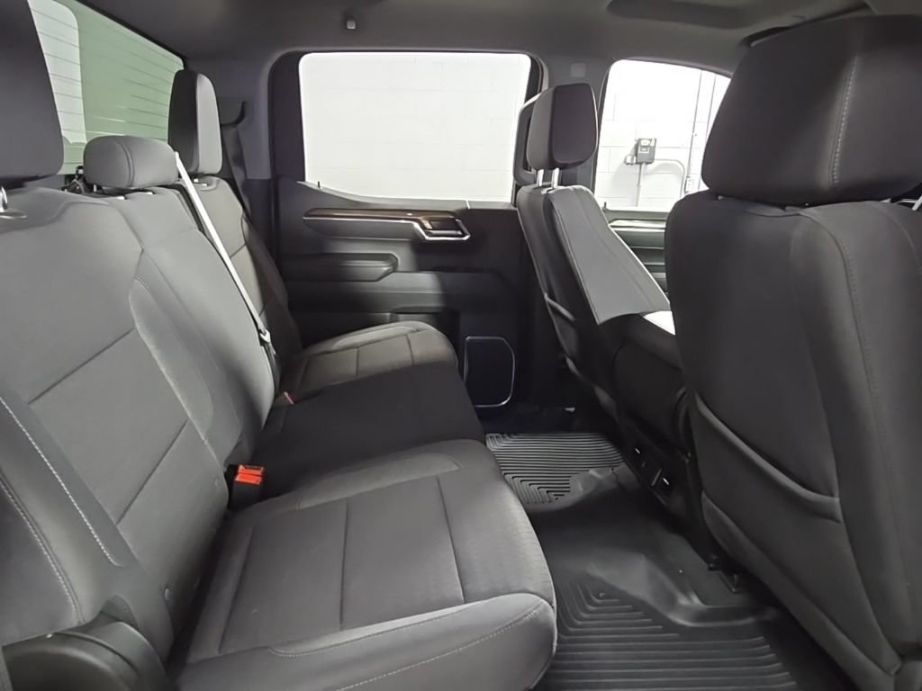 Used 2024 Chevrolet Silverado 1500 LT AWD/4WD image 28