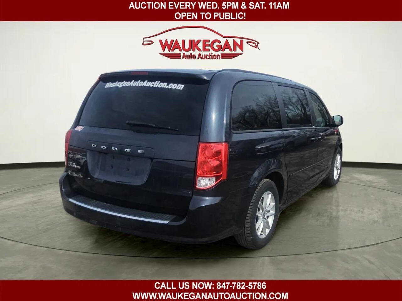 Used 2013 Dodge Grand Caravan SXT w/ UConnect Hands-Free Group image 4