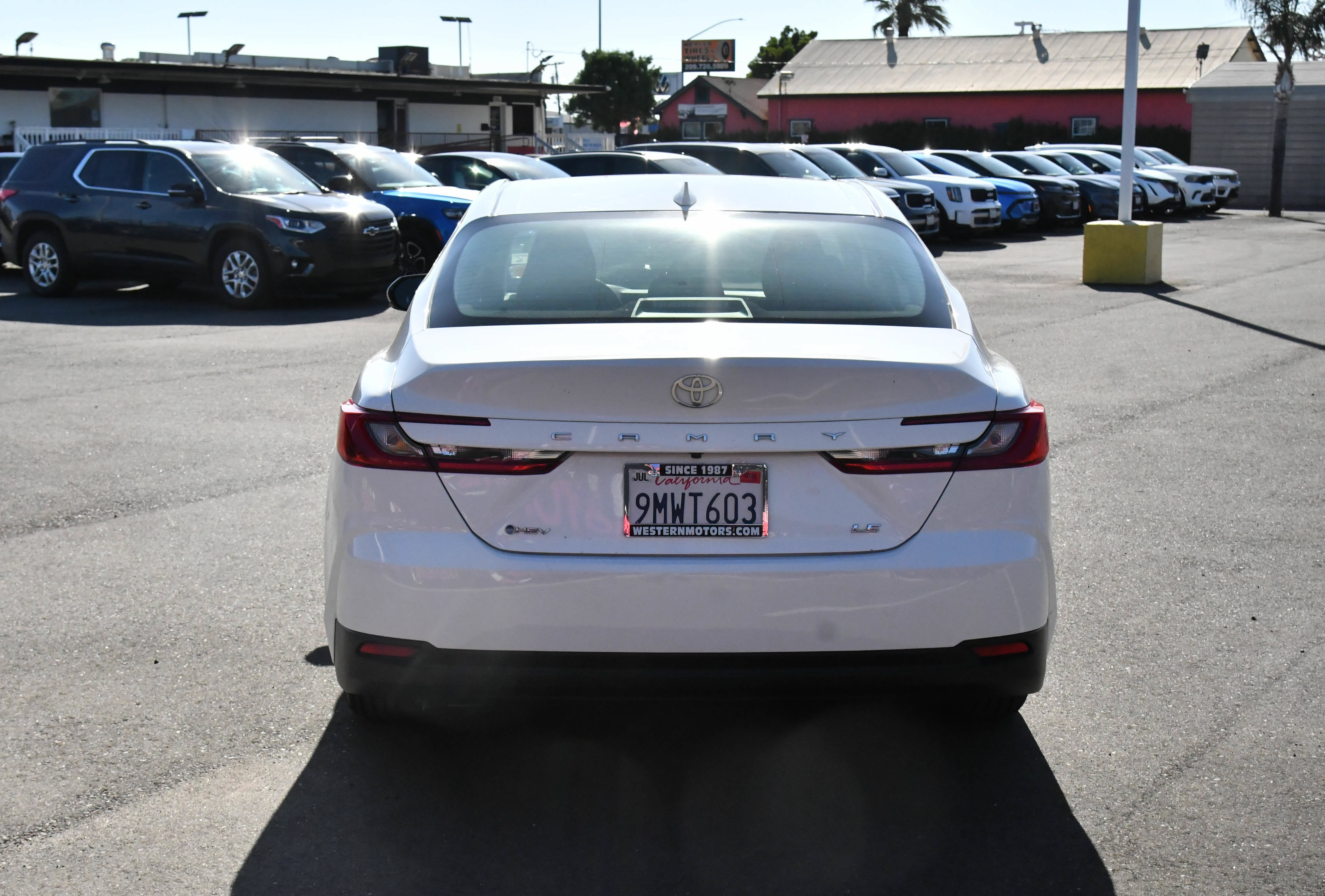 Used 2025 Toyota Camry LE FWD image 7