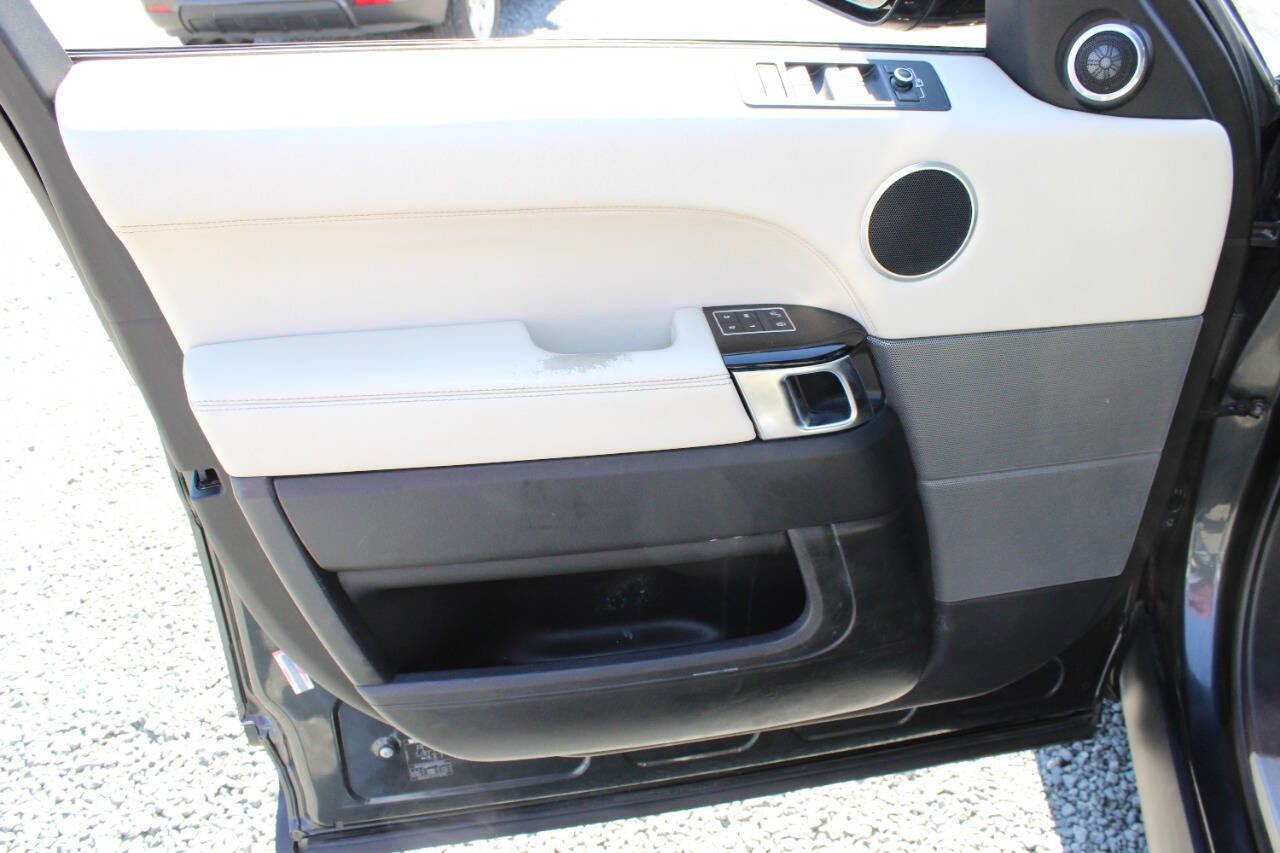 Used 2014 Land Rover Range Rover Sport HSE image 21