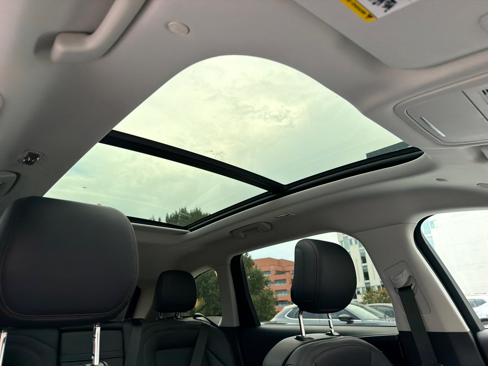 New 2026 Lincoln Nautilus Reserve AWD/4WD image 12