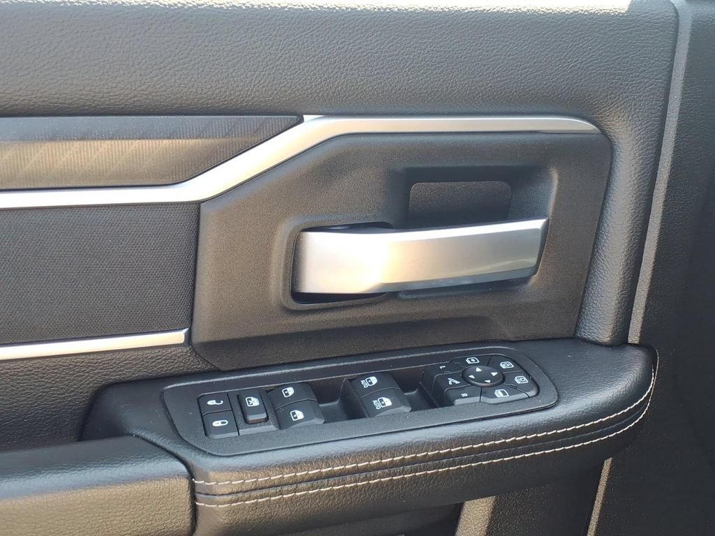 Certified 2025 RAM 2500 Big Horn AWD/4WD image 4