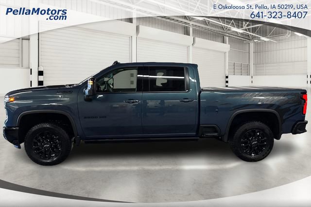 Used 2025 Chevrolet Silverado 2500 LTZ w/ LTZ Plus Package image 6