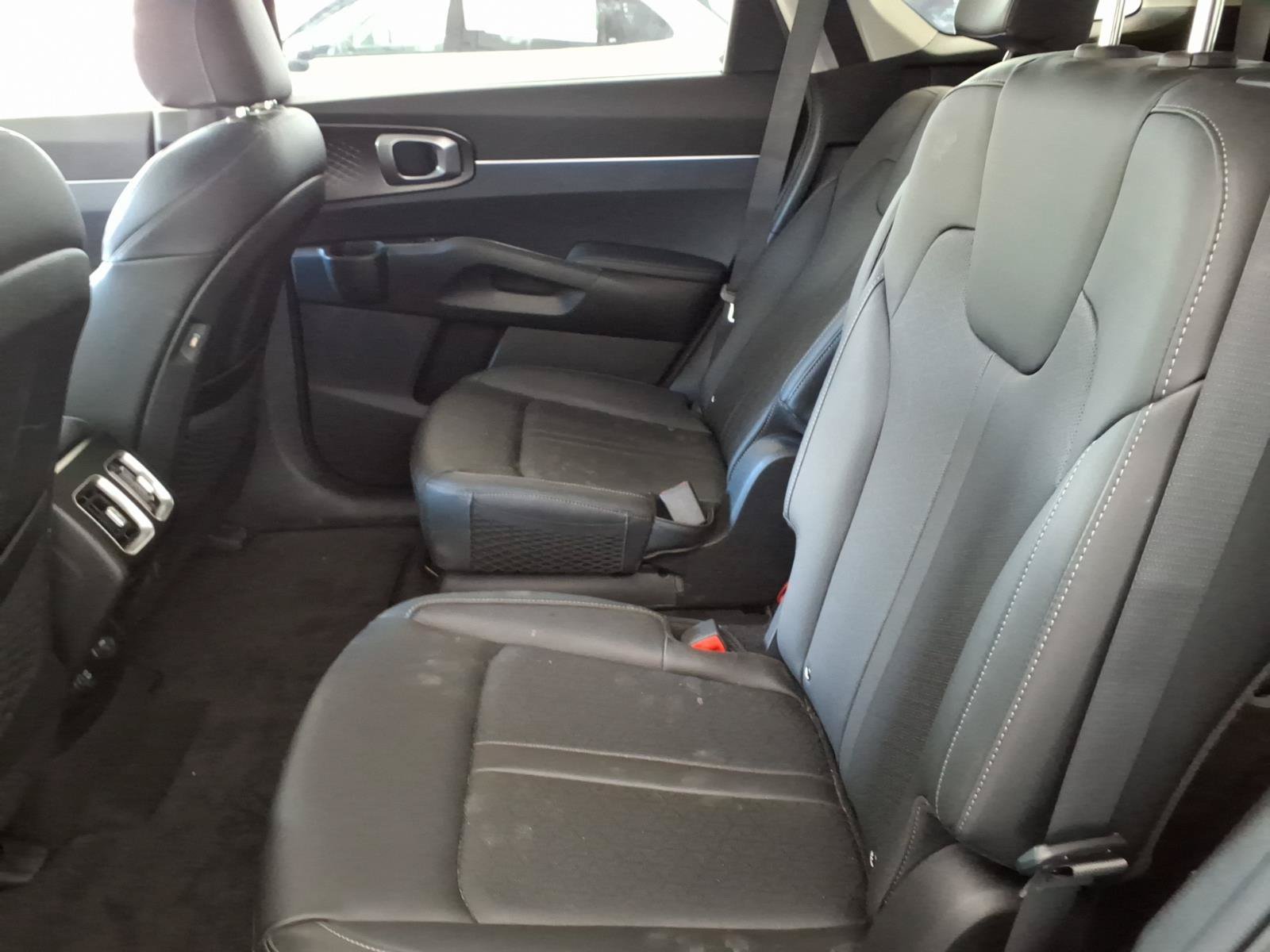 Used 2022 Kia Sorento S AWD/4WD image 13