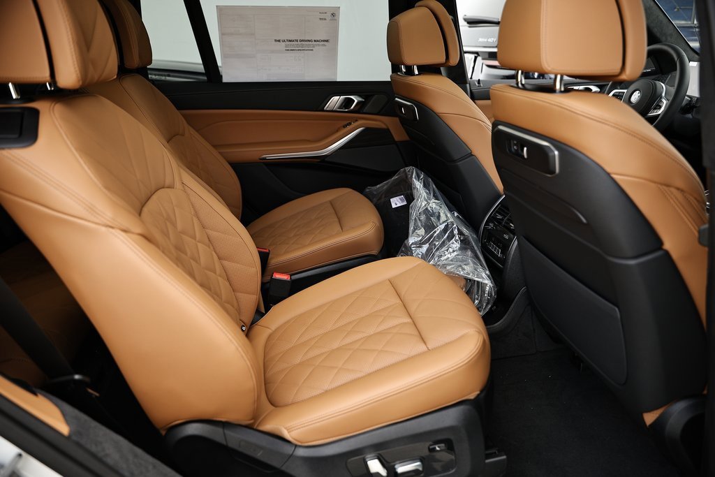 New 2026 BMW X7 xDrive40i image 30