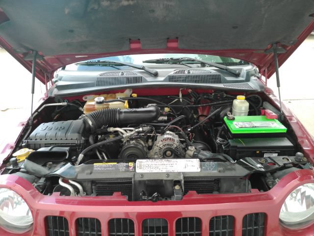 Used 2006 Jeep Liberty Sport RWD image 42