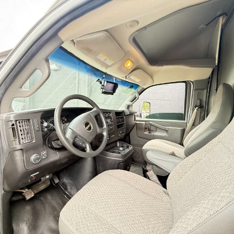 Used 2018 GMC Savana 3500 w/ Power Convenience Package RWD image 10