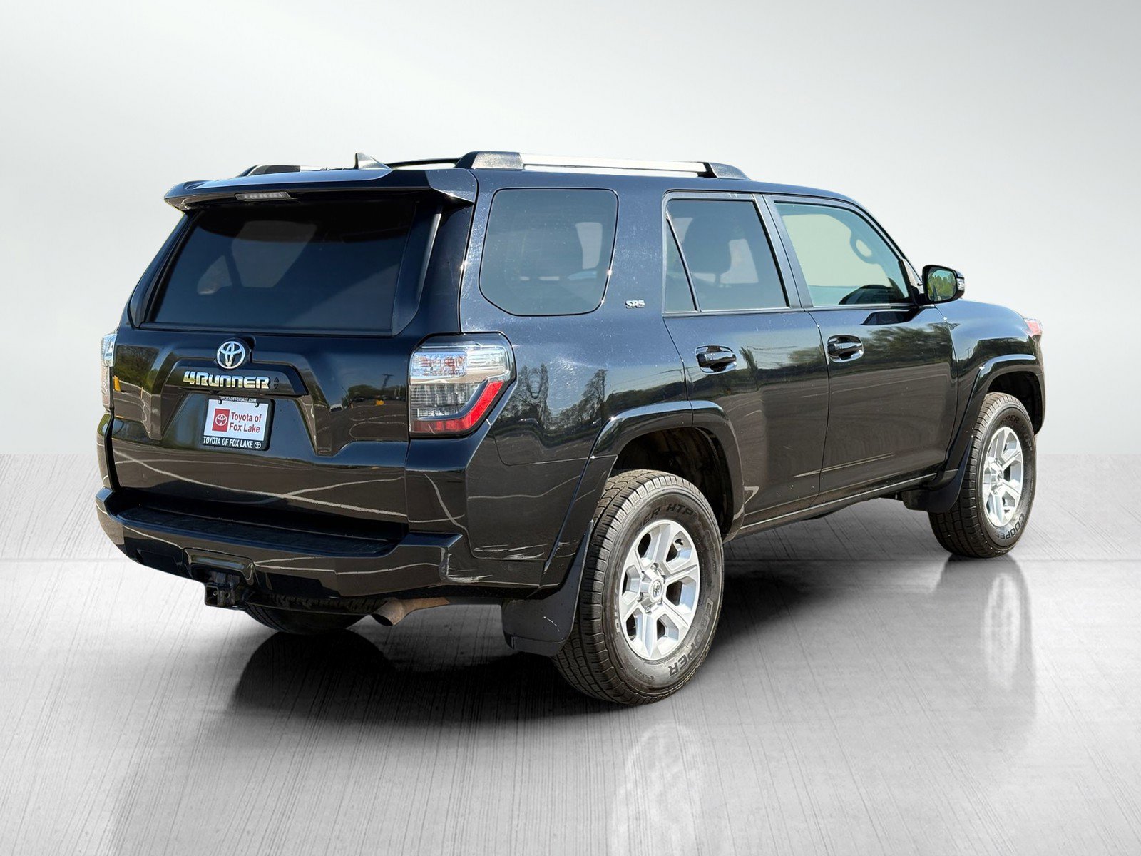 Used 2022 Toyota 4Runner SR5 Premium AWD/4WD image 7