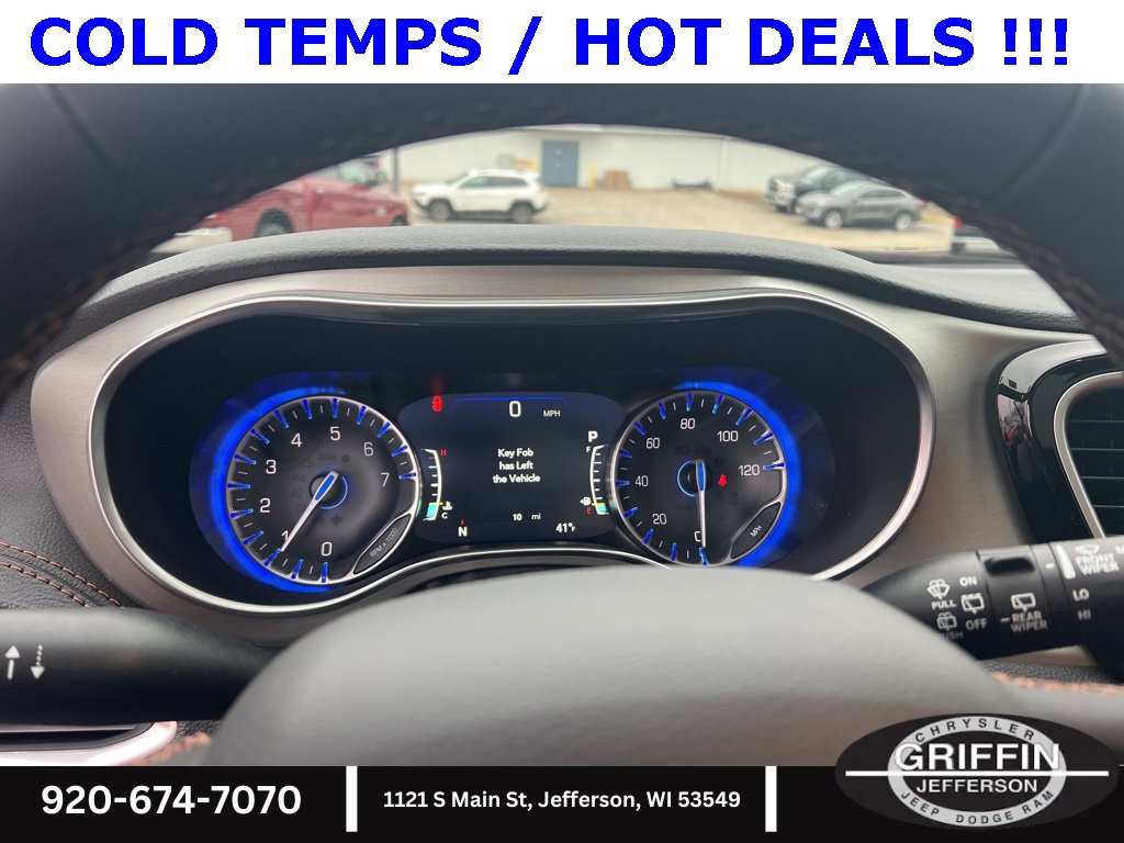 New 2026 Chrysler Pacifica Pinnacle w/ Trailer Tow Group image 22