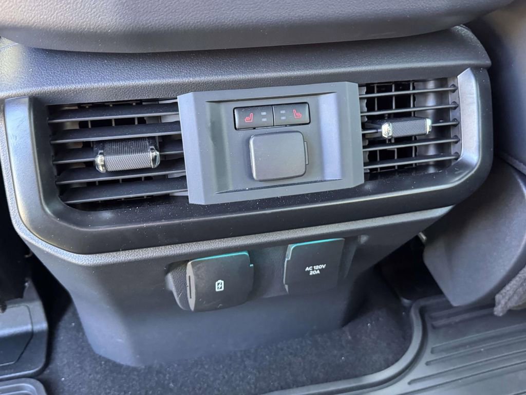 Used 2025 Ford F150 Raptor AWD/4WD image 39