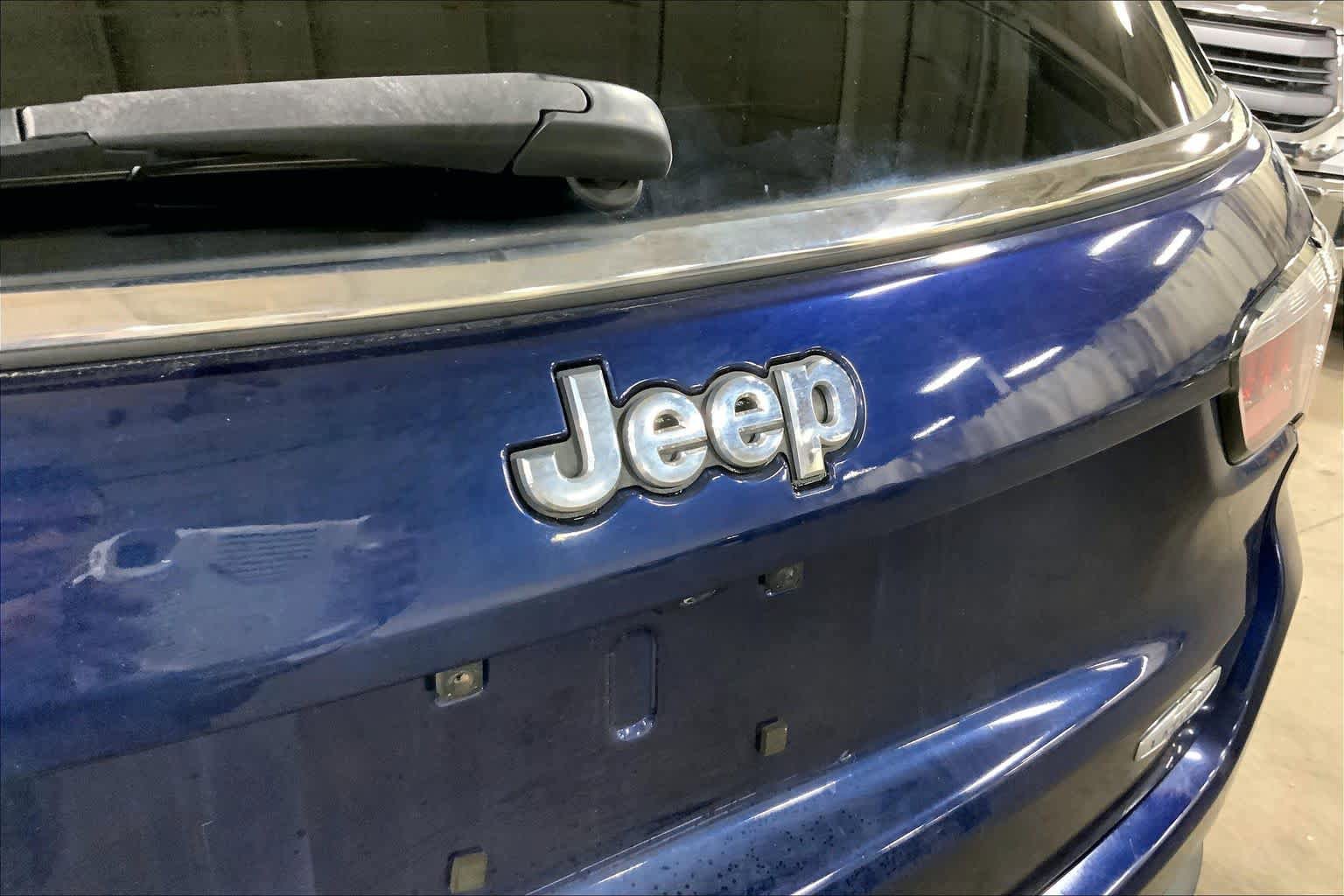 Used 2018 Jeep Compass Latitude w/ Popular Equipment Group AWD/4WD image 31