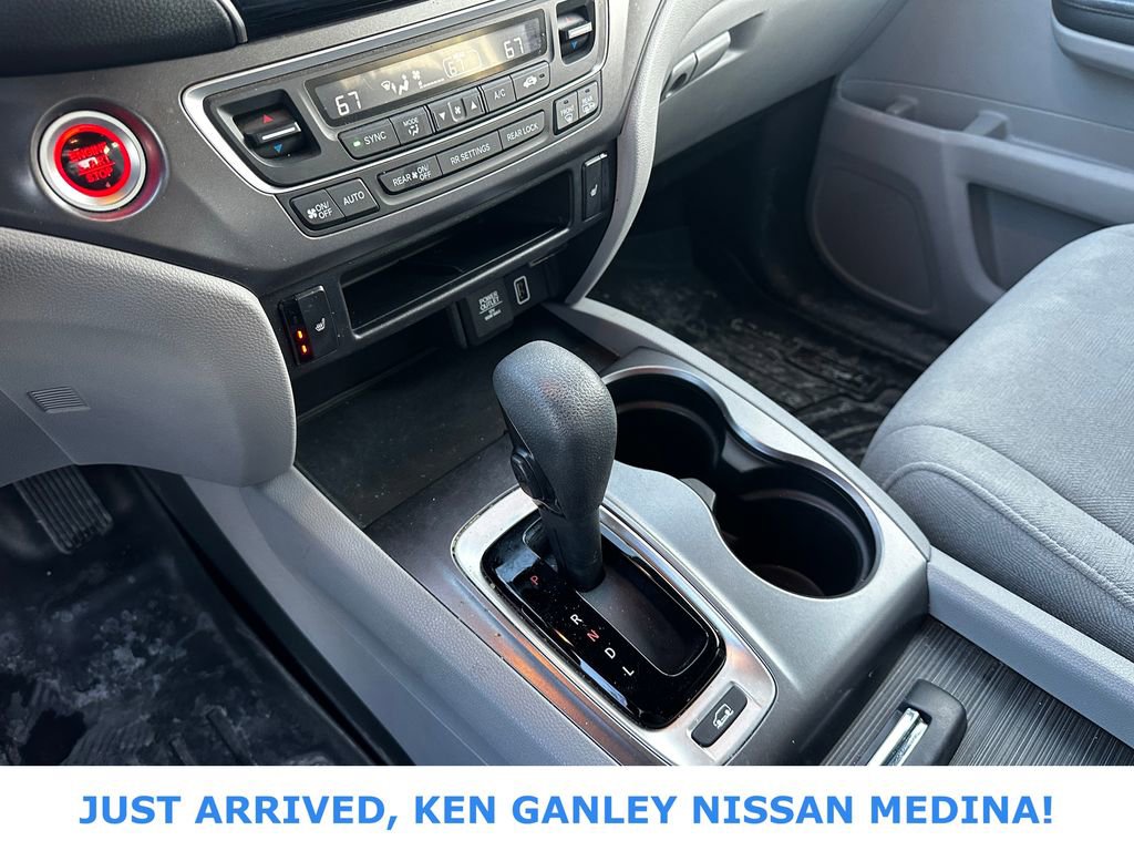 Used 2020 Honda Pilot EX image 10