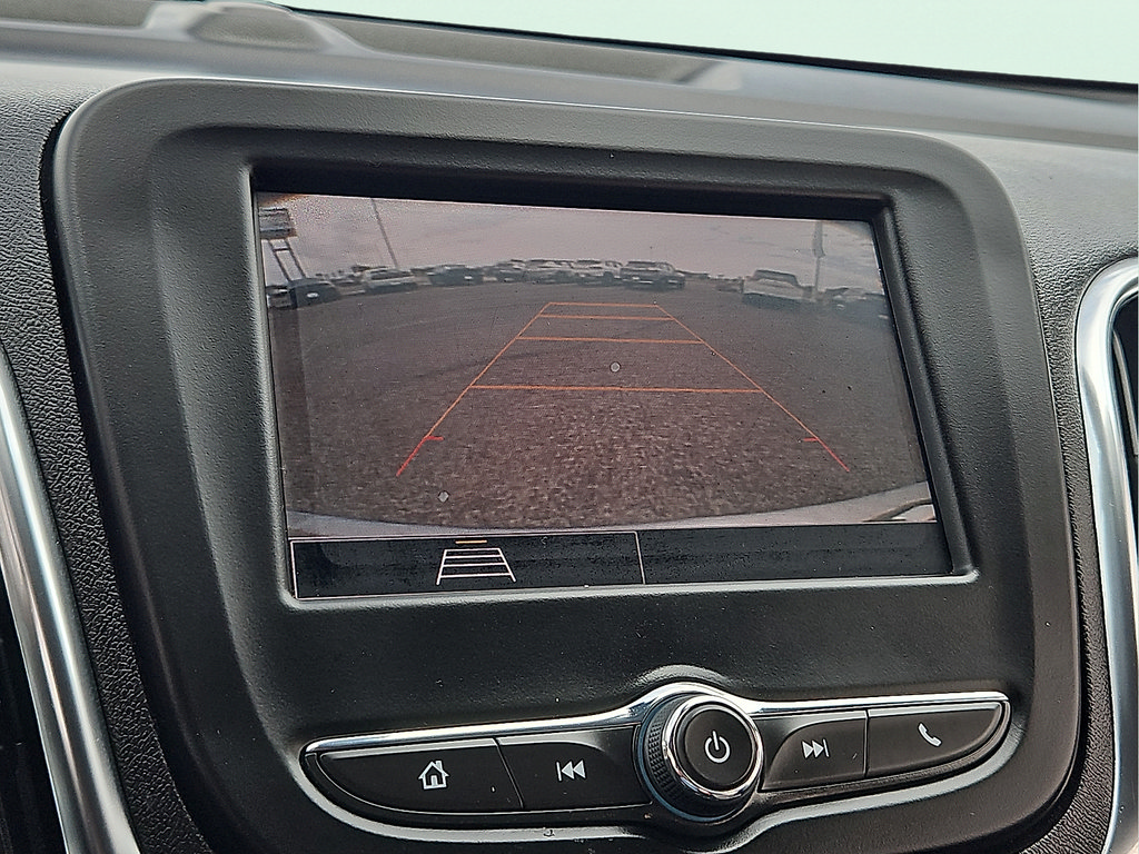 Used 2024 Chevrolet Equinox LS AWD/4WD image 16