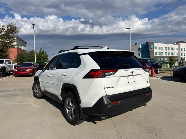Used 2025 Toyota RAV4 LE AWD/4WD image 6