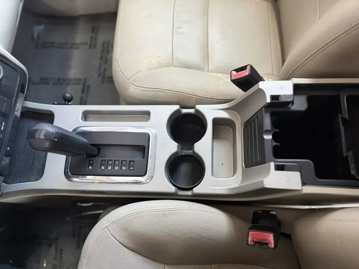 Used 2008 Ford Escape XLT image 27