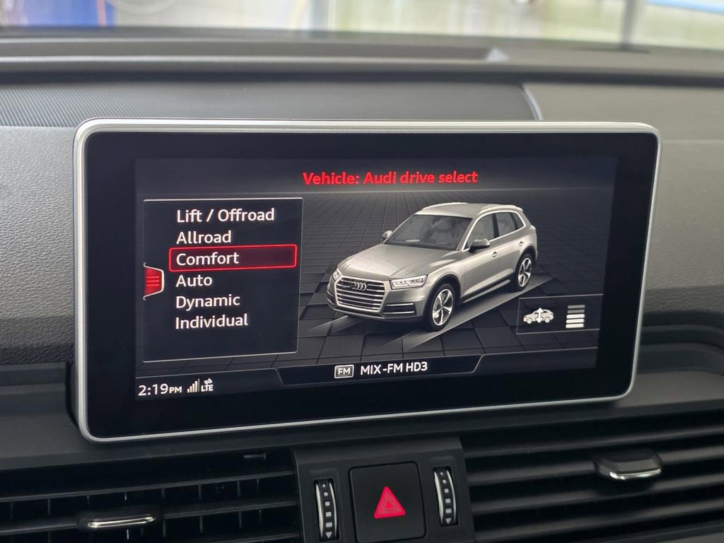 Used 2020 Audi SQ5 Premium Plus AWD/4WD image 18