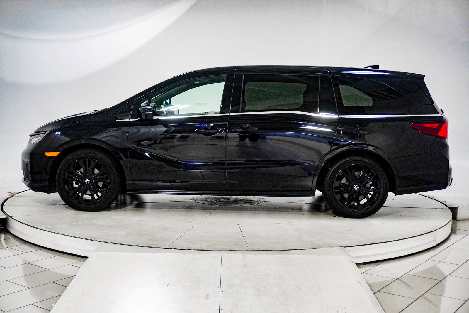 Used 2026 Honda Odyssey Sport-L image 5