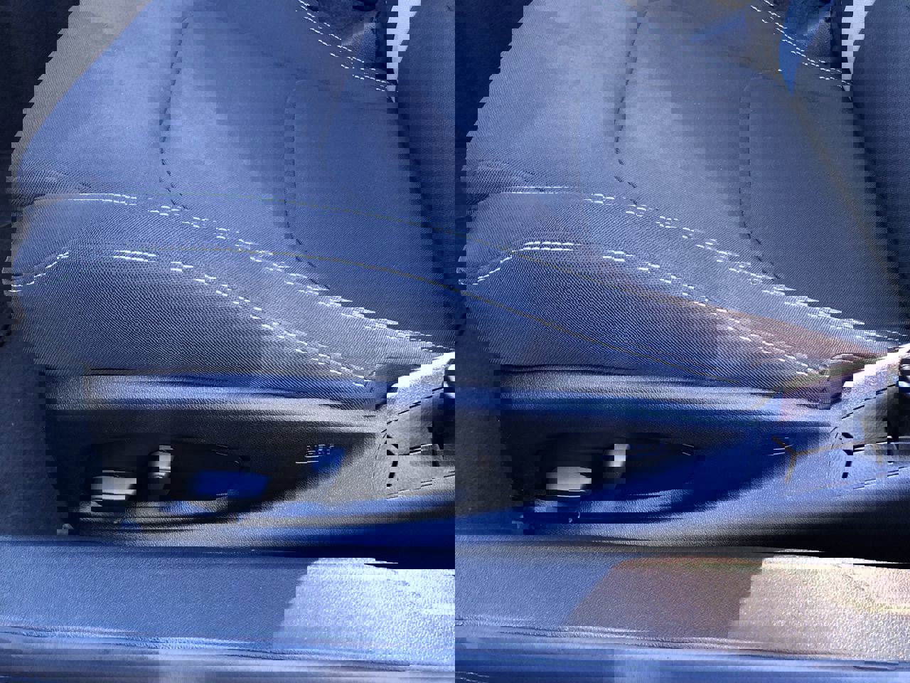 Used 2019 Chevrolet Camaro LT image 13