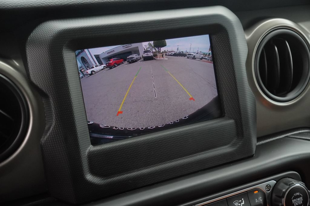 Certified 2022 Jeep Wrangler Sport AWD/4WD image 26