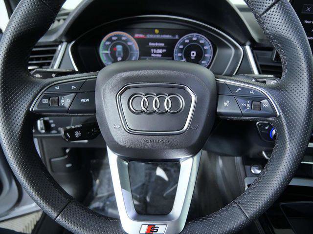 Used 2024 Audi Q5 e Premium Plus w/ Premium Plus Package AWD/4WD image 21