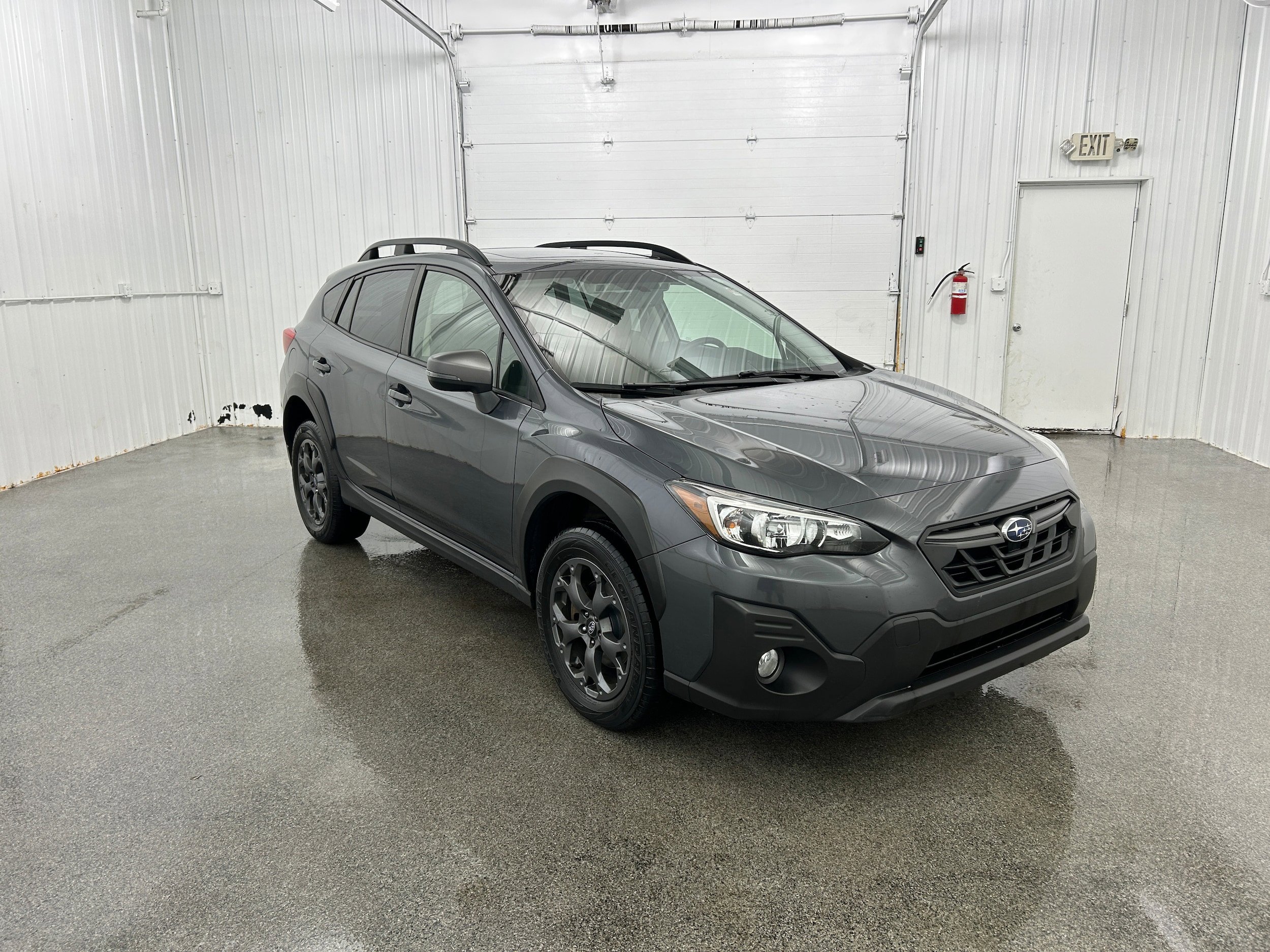 Used 2021 Subaru Crosstrek 2.5i Sport w/ Moonroof Package AWD/4WD image 2