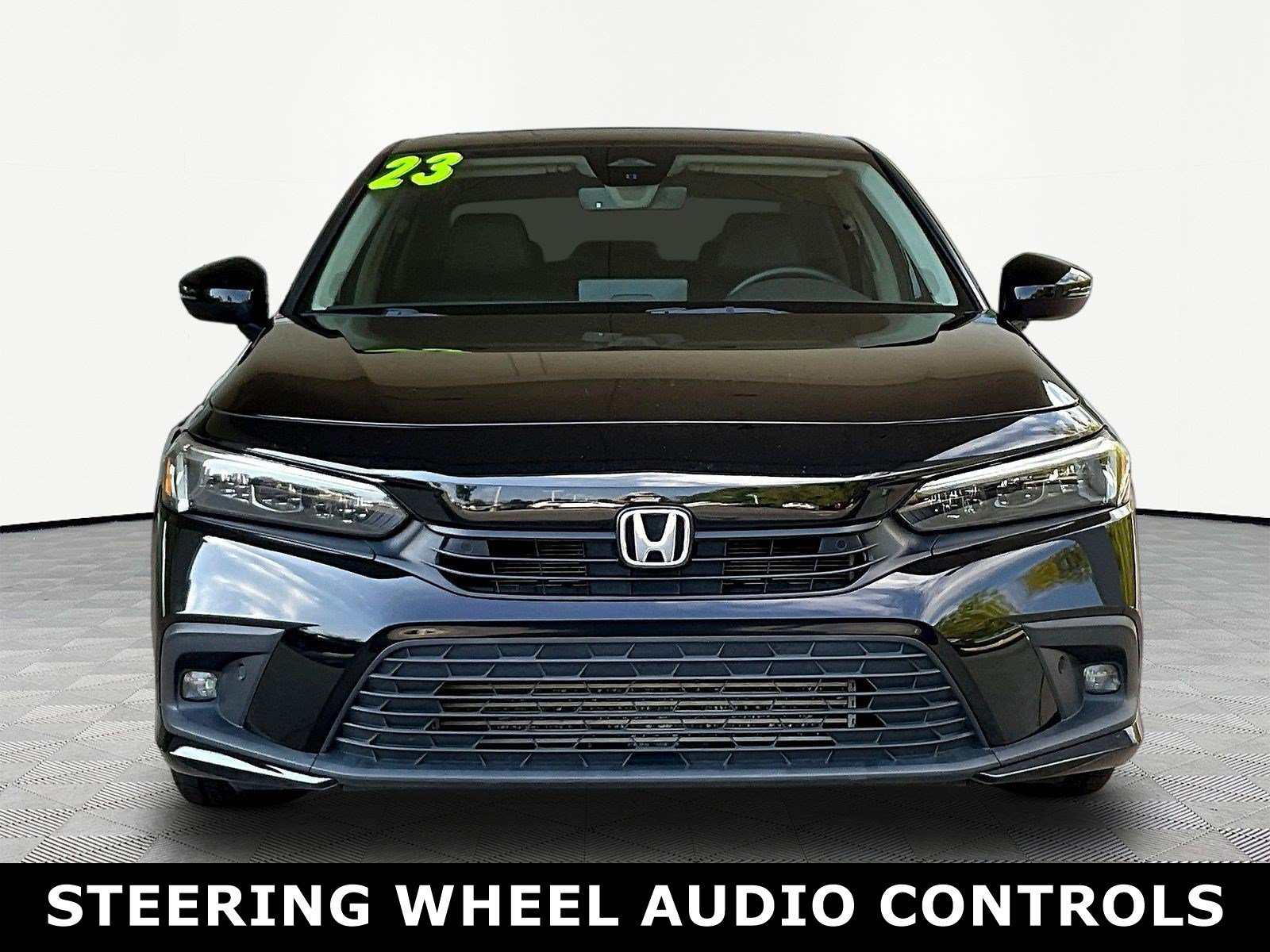 Used 2023 Honda Civic Touring image 2