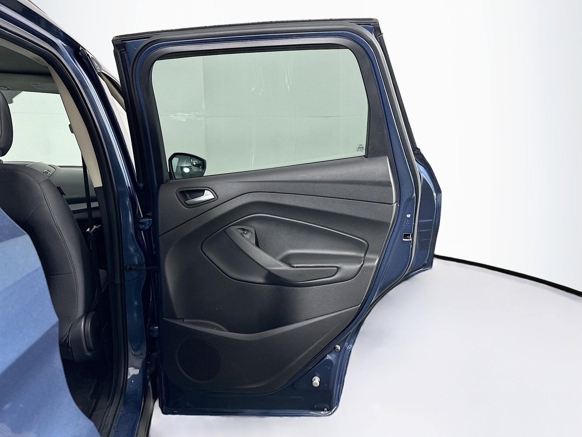 Used 2018 Ford Escape SE w/ SE Sync 3 Package image 28