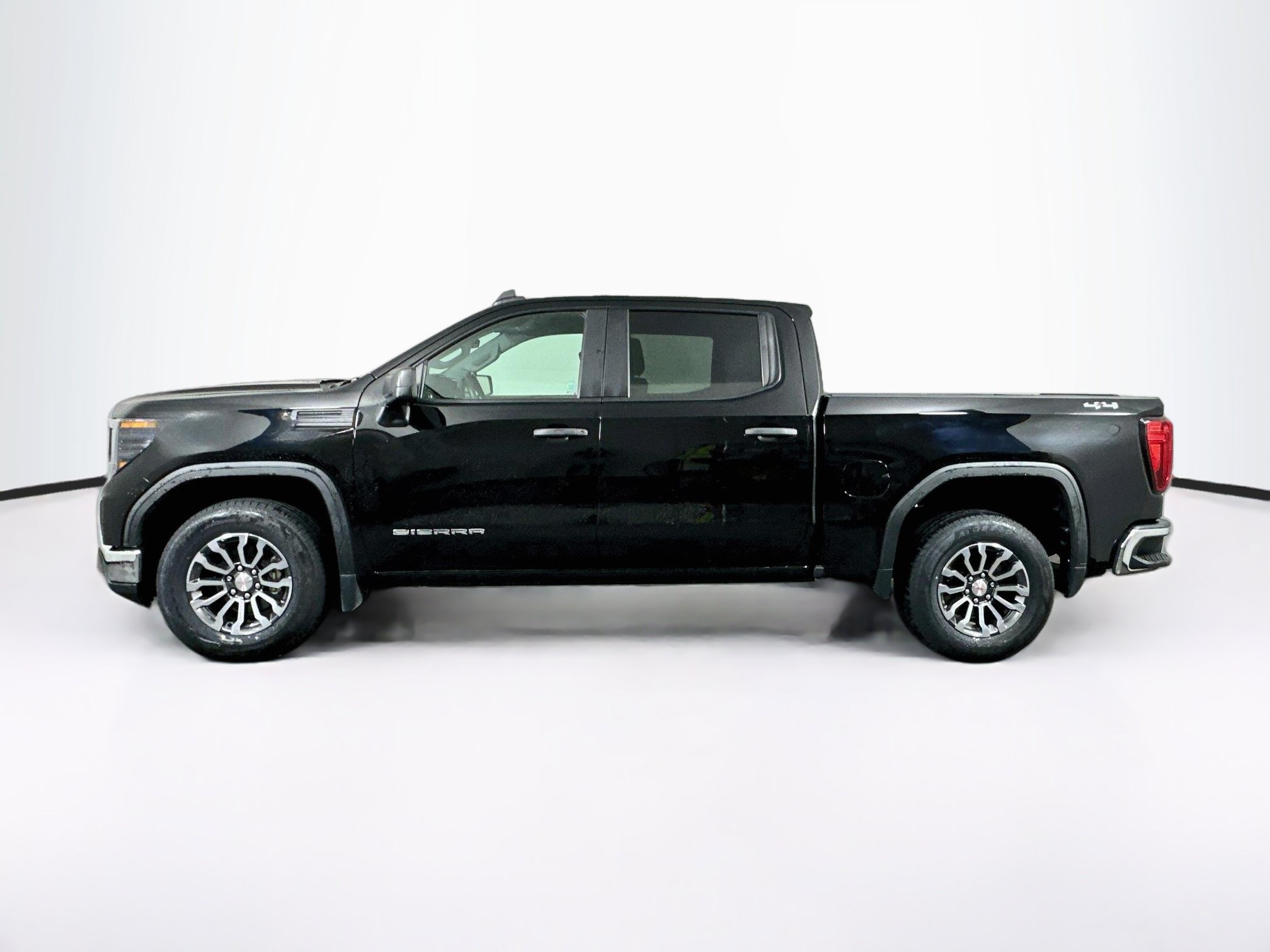 Used 2023 GMC Sierra 1500 Pro AWD/4WD image 4