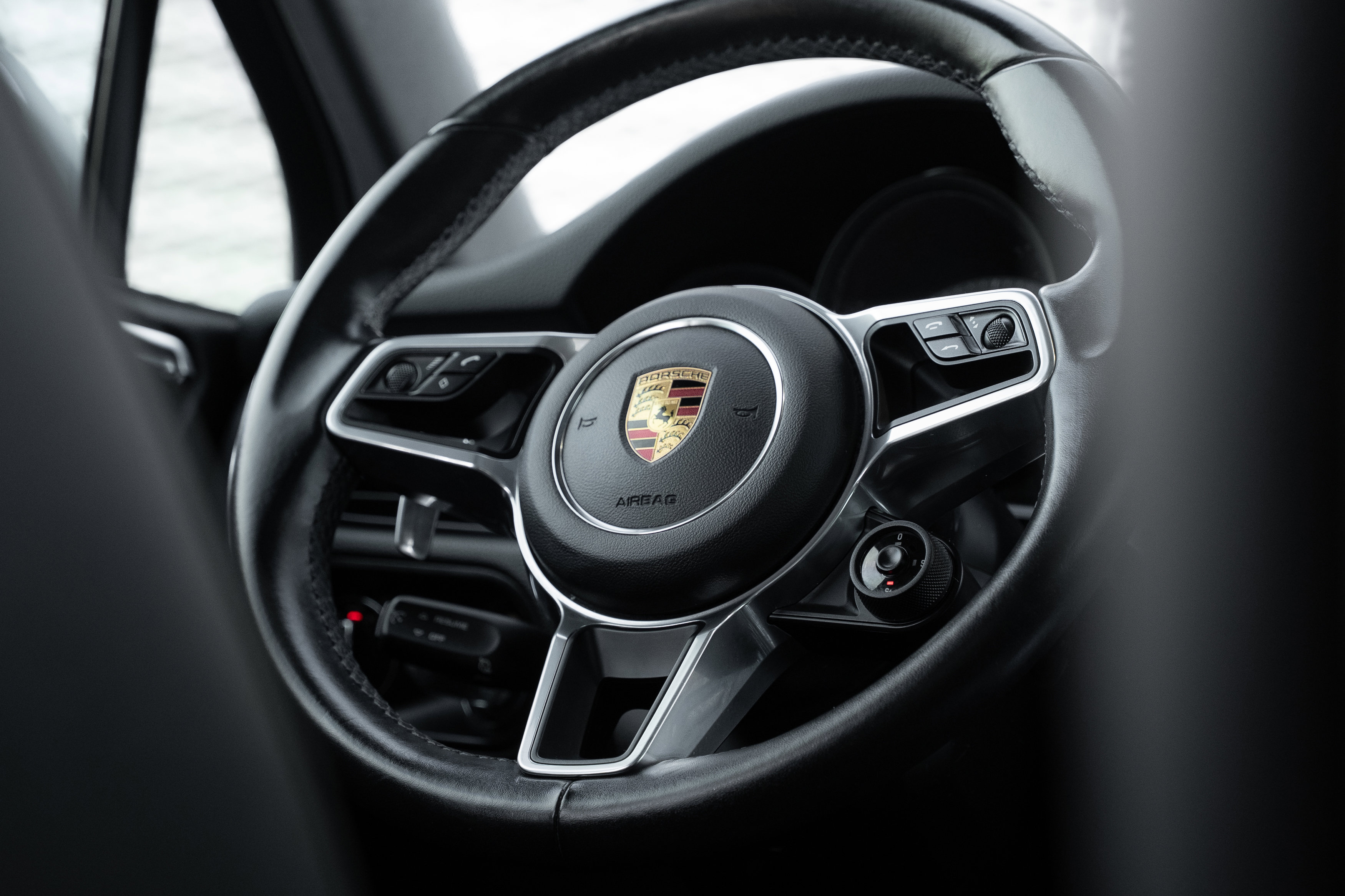 Used 2019 Porsche Macan S image 10