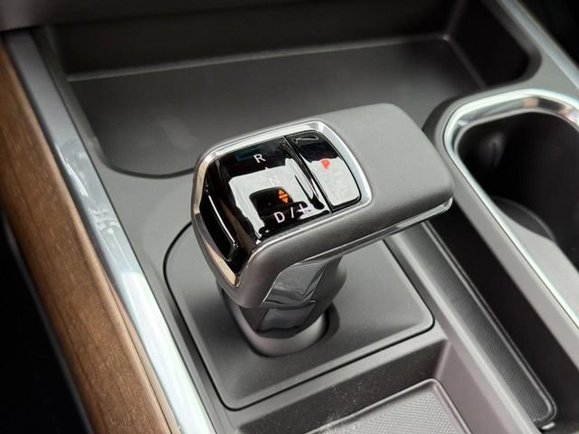 New 2026 Chevrolet Silverado 1500 High Country AWD/4WD image 19