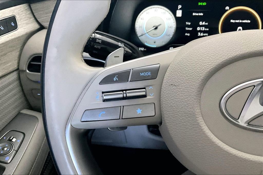 Used 2023 Hyundai Palisade Calligraphy image 24