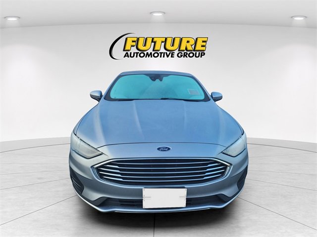 Used 2020 Ford Fusion SE image 2