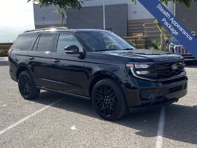Used 2026 Ford Expedition Platinum w/ Stealth Performance Package AWD/4WD image 9
