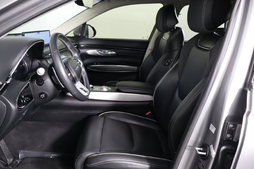 Used 2023 Genesis Electrified GV70 AWD/4WD image 14