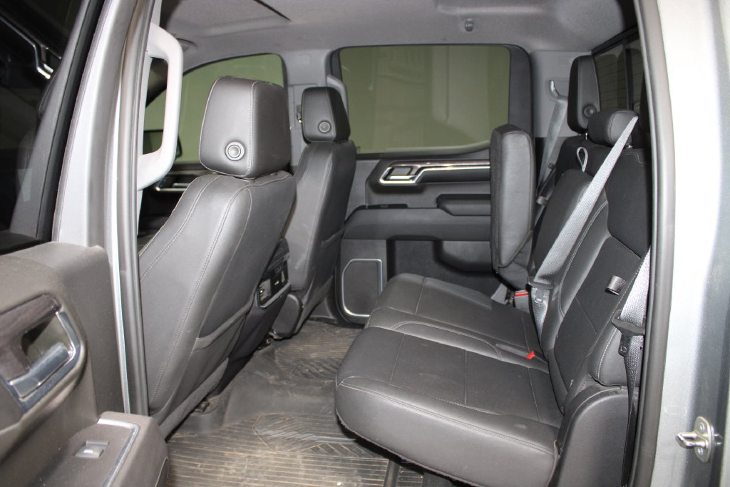 Used 2023 Chevrolet Silverado 1500 LTZ AWD/4WD image 21