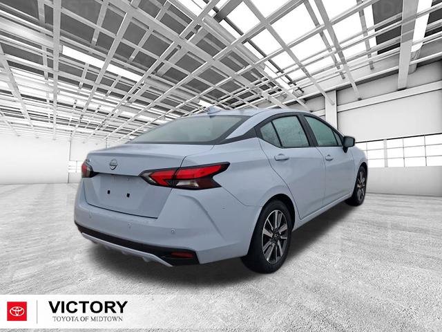 Used 2025 Nissan Versa SV image 3