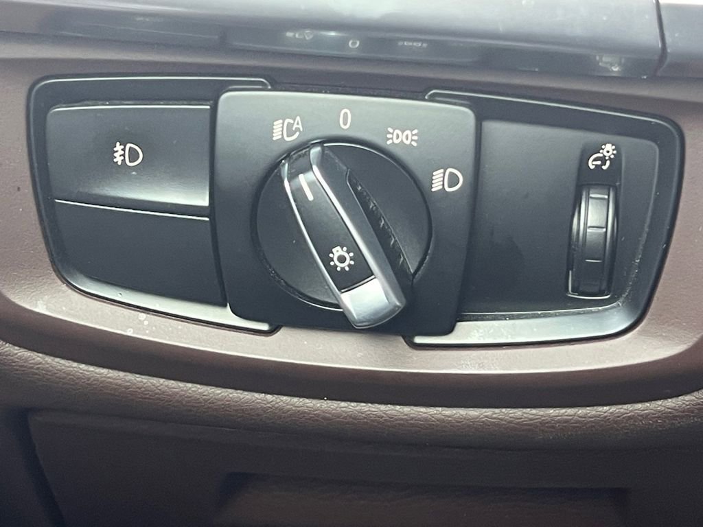 Used 2018 BMW X5 sDrive35i RWD image 12