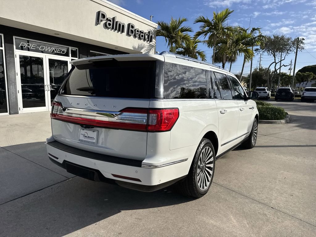 Used 2020 Lincoln Navigator L Reserve w/ Luxury Package AWD/4WD image 3