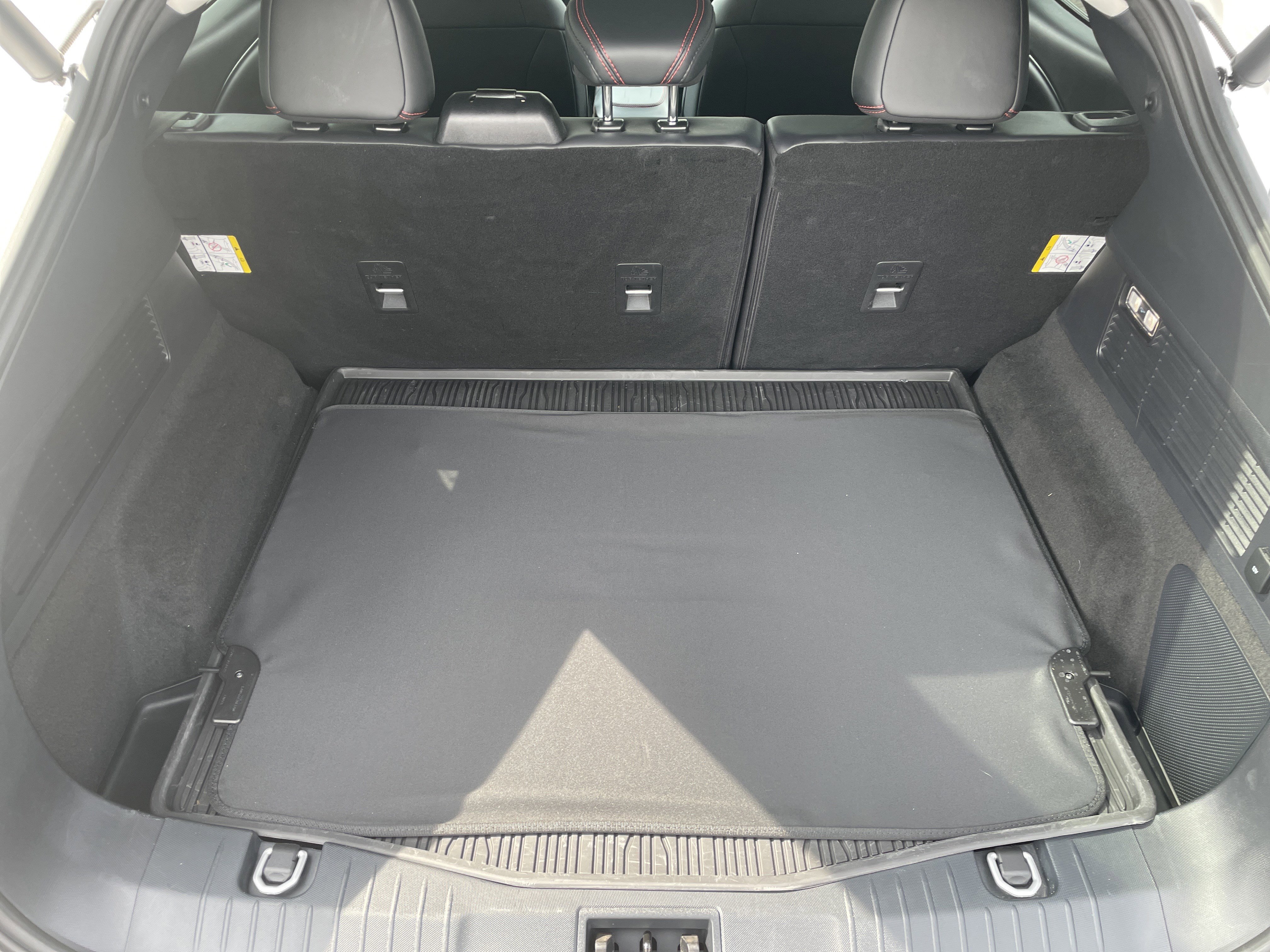 Used 2025 Ford Mustang Mach-E Premium w/ Sport Appearance Package image 33