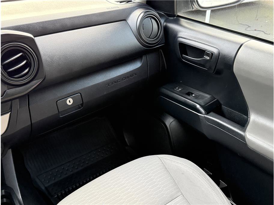 Used 2019 Toyota Tacoma SR w/ SR Convenience Package image 26
