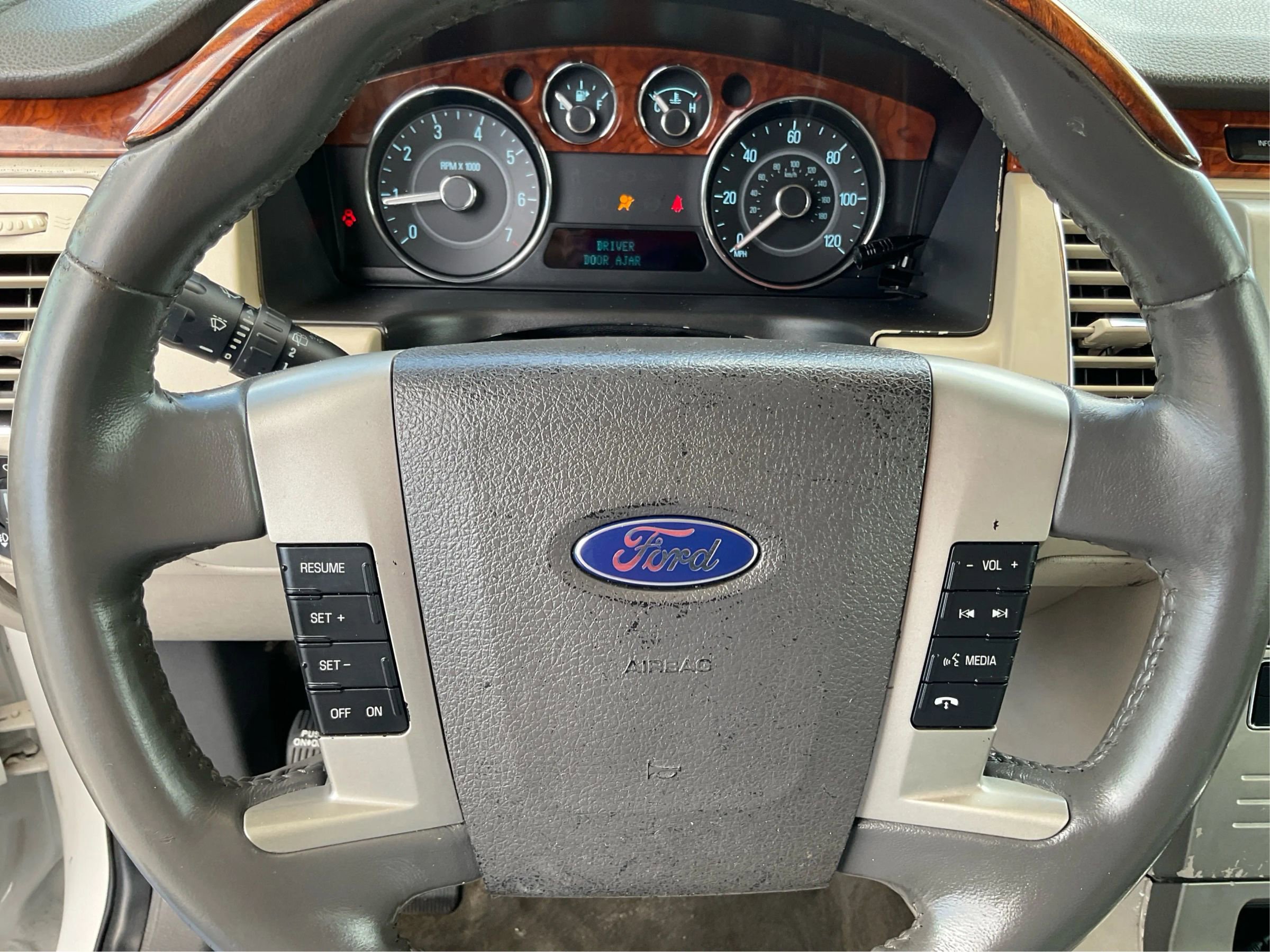 Used 2011 Ford Flex Limited FWD image 16