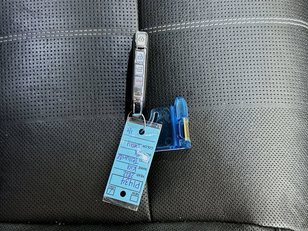 Used 2022 Kia Telluride EX w/ EX Premium Package image 36