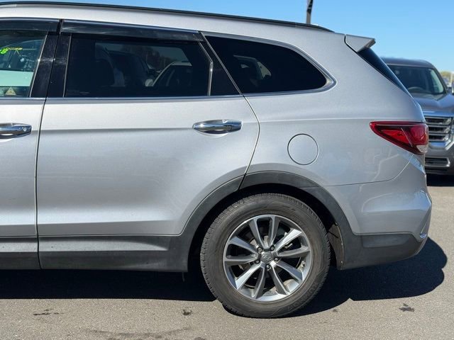 Used 2018 Hyundai Santa Fe SE image 6