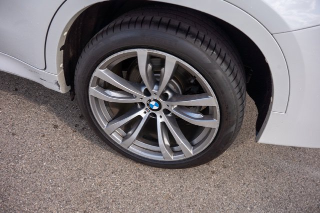 Used 2017 BMW X6 xDrive40i w/ Premium Package Enhanced AWD/4WD image 11