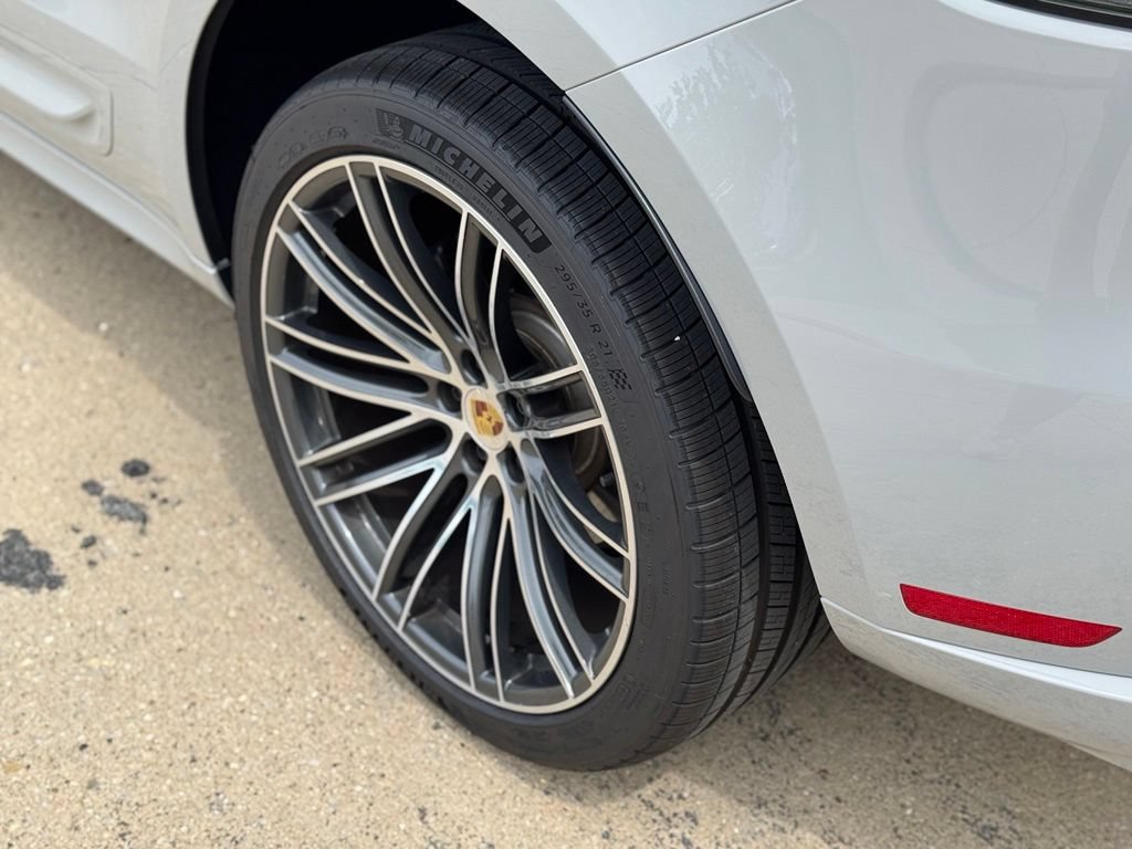 Used 2026 Porsche Macan AWD/4WD image 44