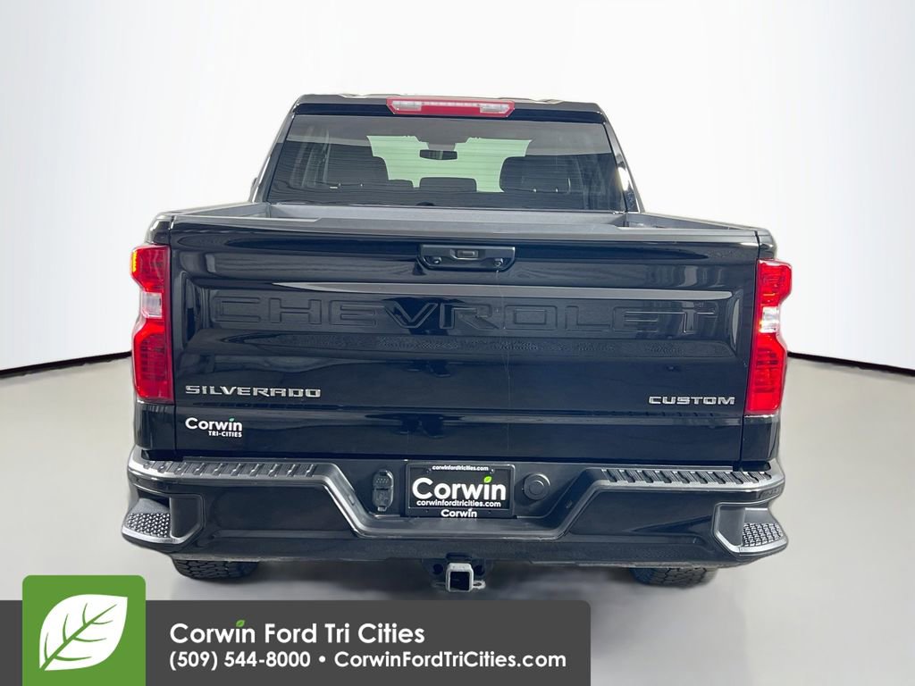 Used 2023 Chevrolet Silverado 1500 Custom image 12