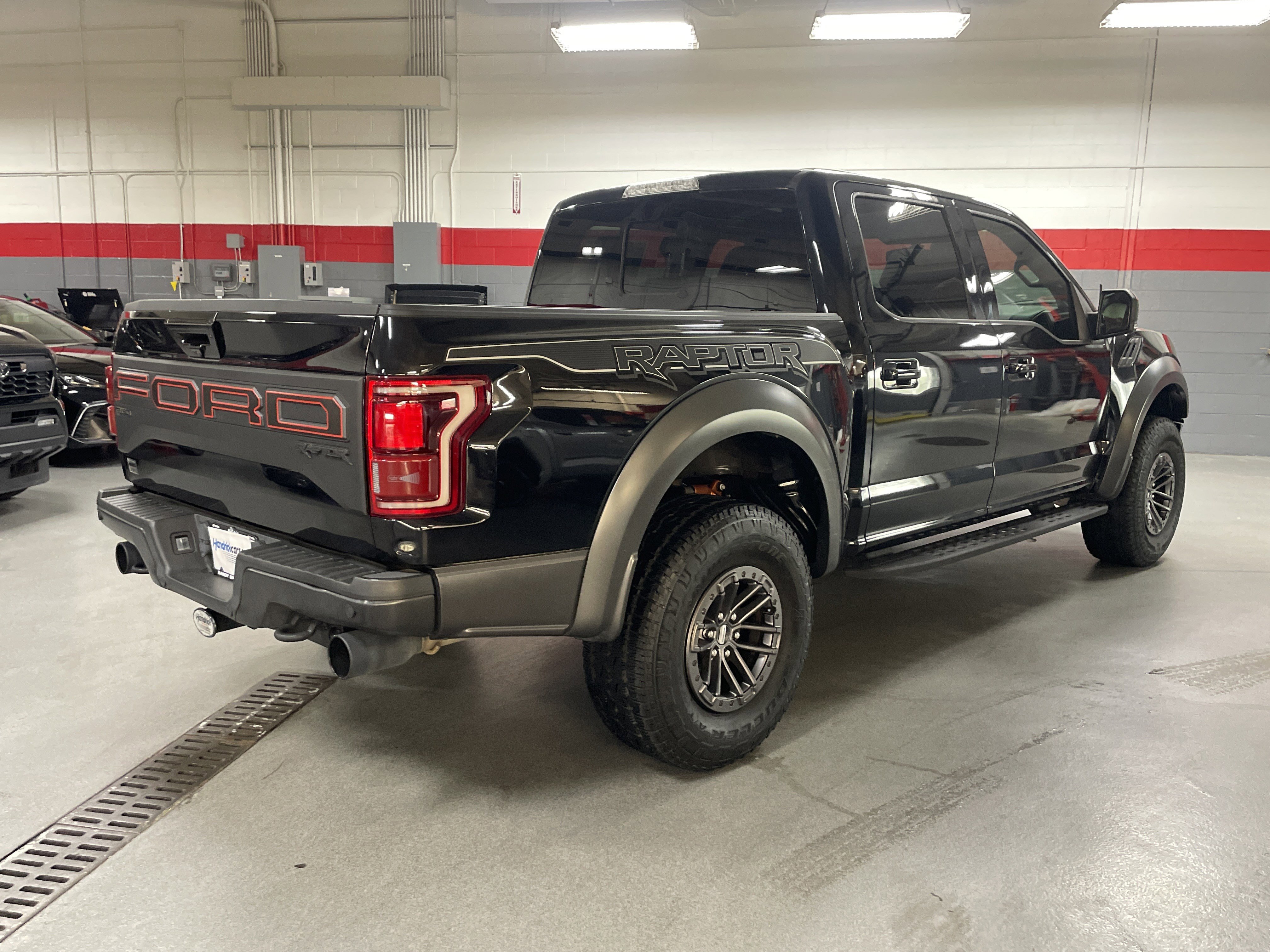 Used 2020 Ford F150 Raptor w/ Equipment Group 802A Luxury image 10