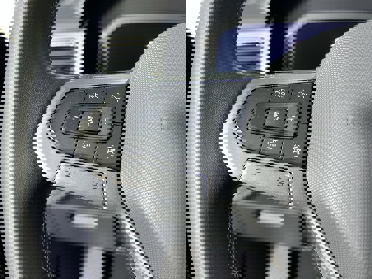 Used 2021 Volkswagen Atlas Cross Sport SEL FWD image 16