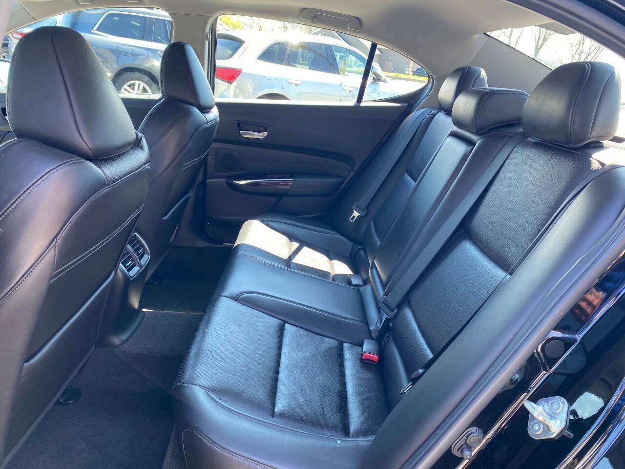Used 2015 Acura TLX w/ Technology Package FWD image 23
